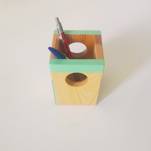 "Portapenne da scrivania" in legno