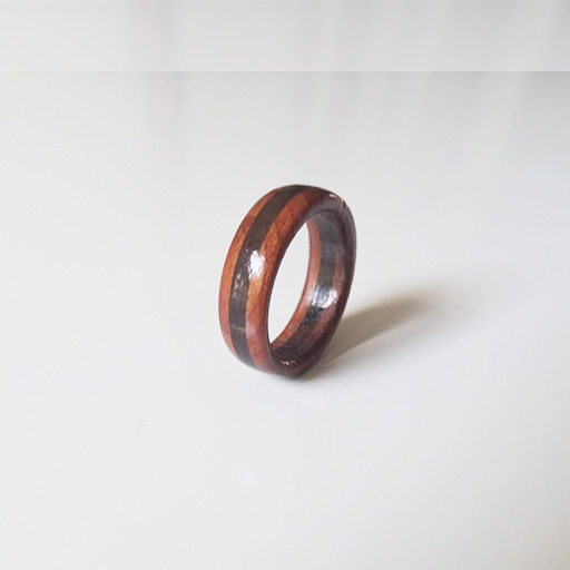 anelli di legno artigianali