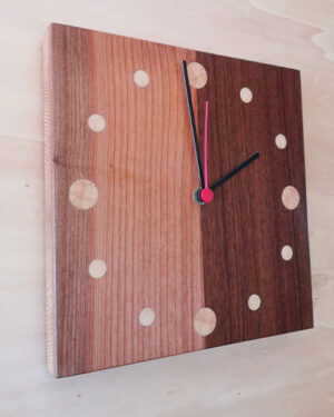 orologio in legno artigianale